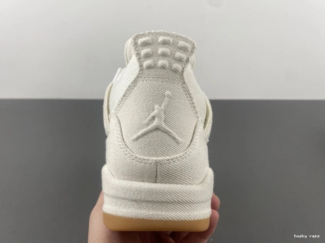 Cheap Husky Levi's AO2571-100 x 4 Air 'White' Jordan 0801